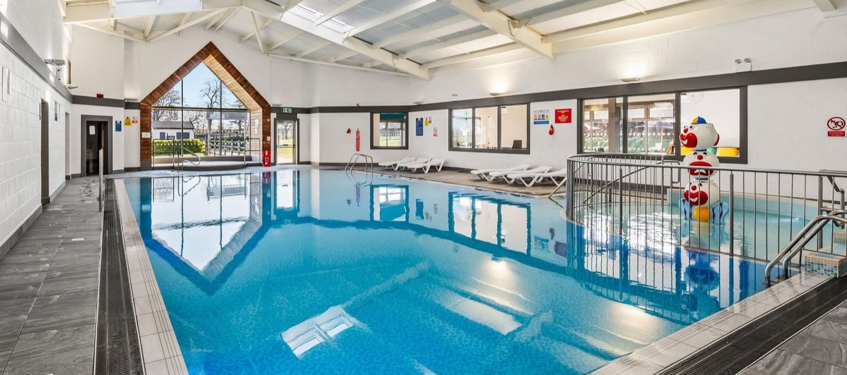 Children's Swimming Lessons at Clayton Caravan Park, Balmullo
